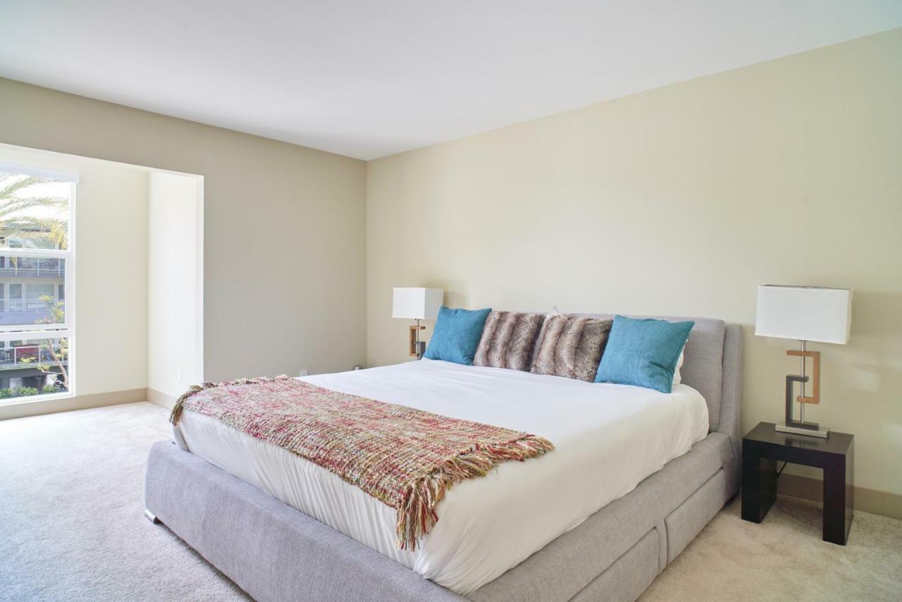 Breathtaking In The Heart Of Marina Del Rey/ Venice Apartment *